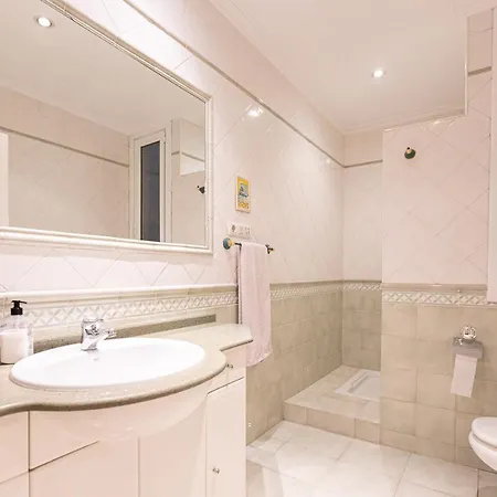 Lägenhet Park & Museum By Next Stop