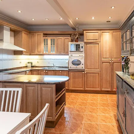 Park & Museum By Next Stop Lägenhet Bilbao