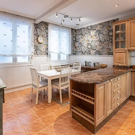 Park & Museum By Next Stop アパート